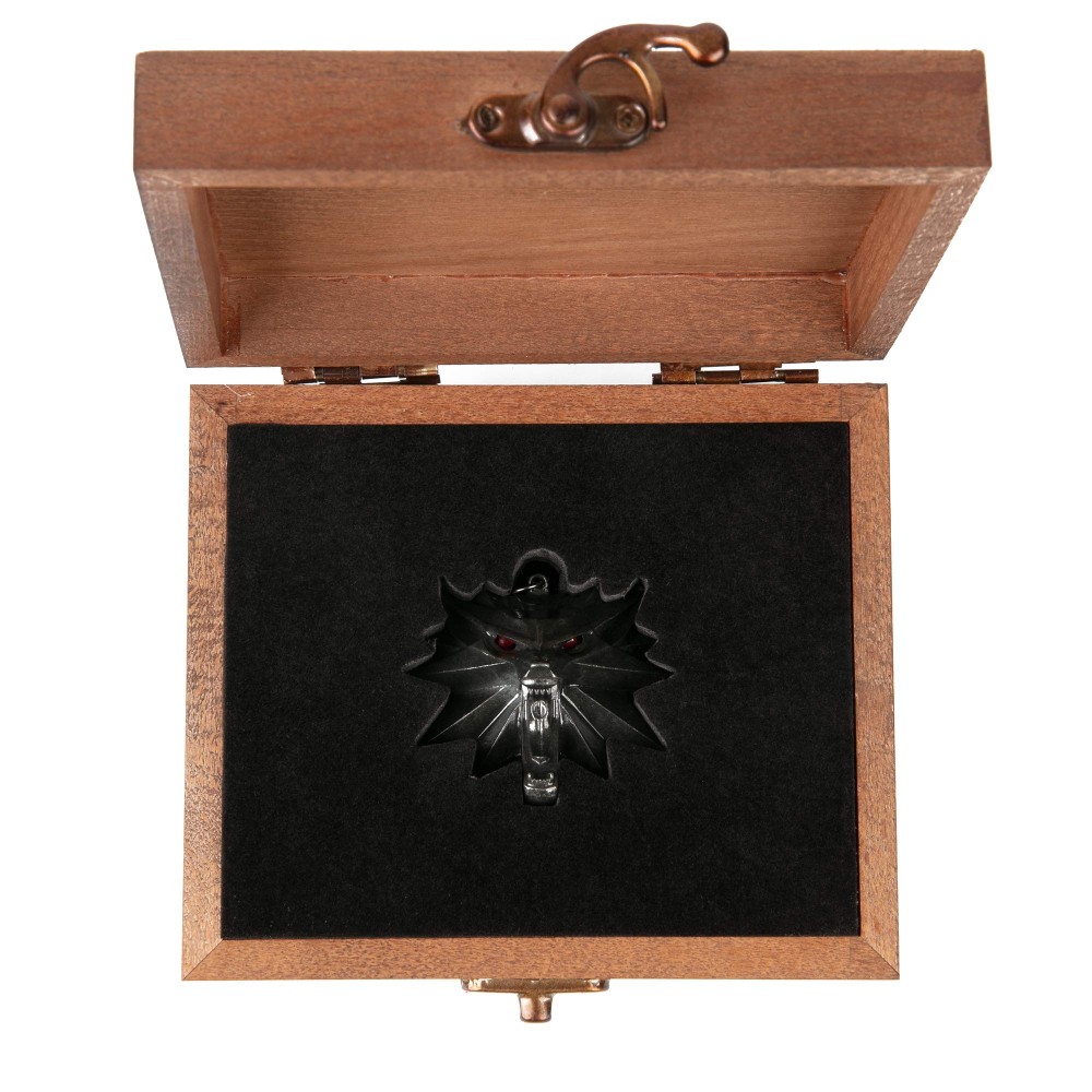 Lant si Pandativ cu LED Eyes The Witcher 3 Wild Hunt in Cutie de Lemn - imagine 3