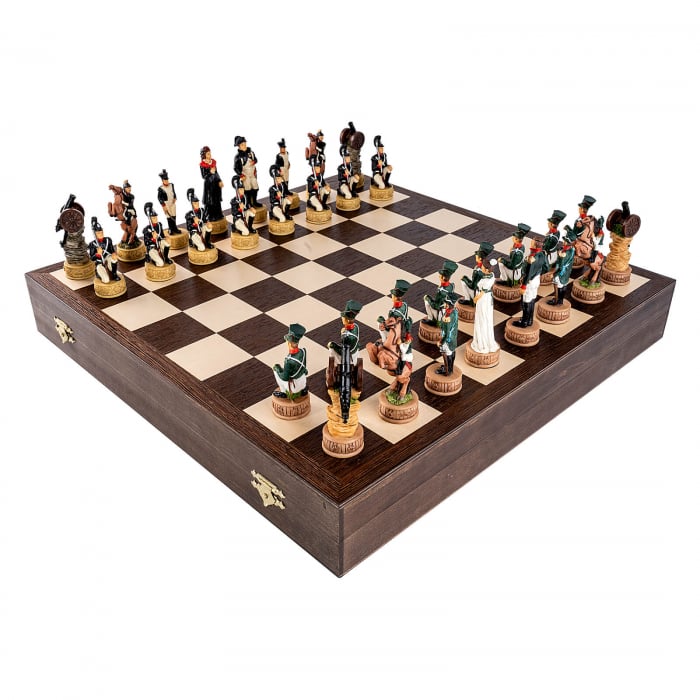 Set sah tematic din rasini - Napoleon in Rusia - in cutie wenge