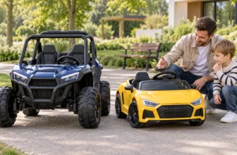 Un UTV electric și o mașinuță electrică pentru copii, comparate alături de un părinte